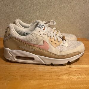 Nike Air Max 90 SE Sun Club Sail Arctic Orange Women's Size 9 DJ9997-101